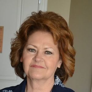 Meet your Posher, Deborah